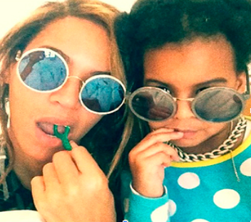 beyonce and blue ivy flossing